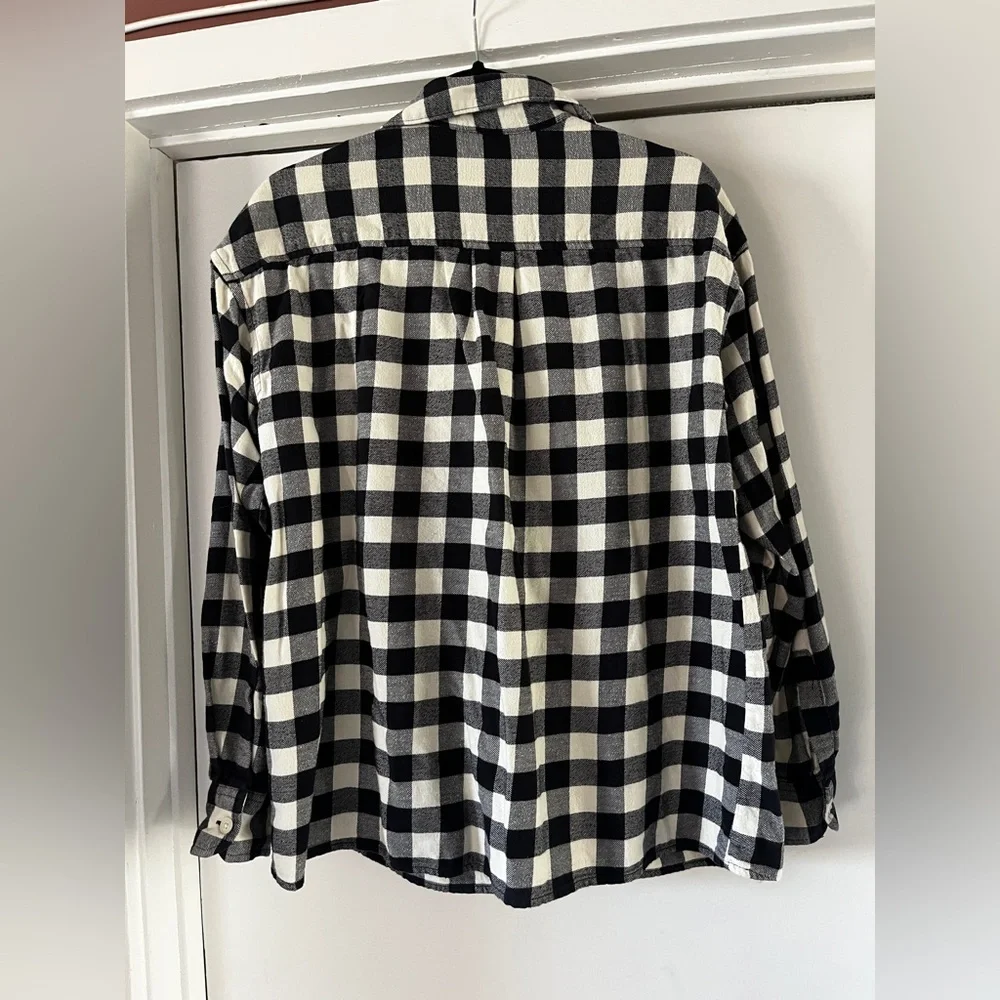Levi's Classic Black and White Plaid Shirt - Picture 4 of 7